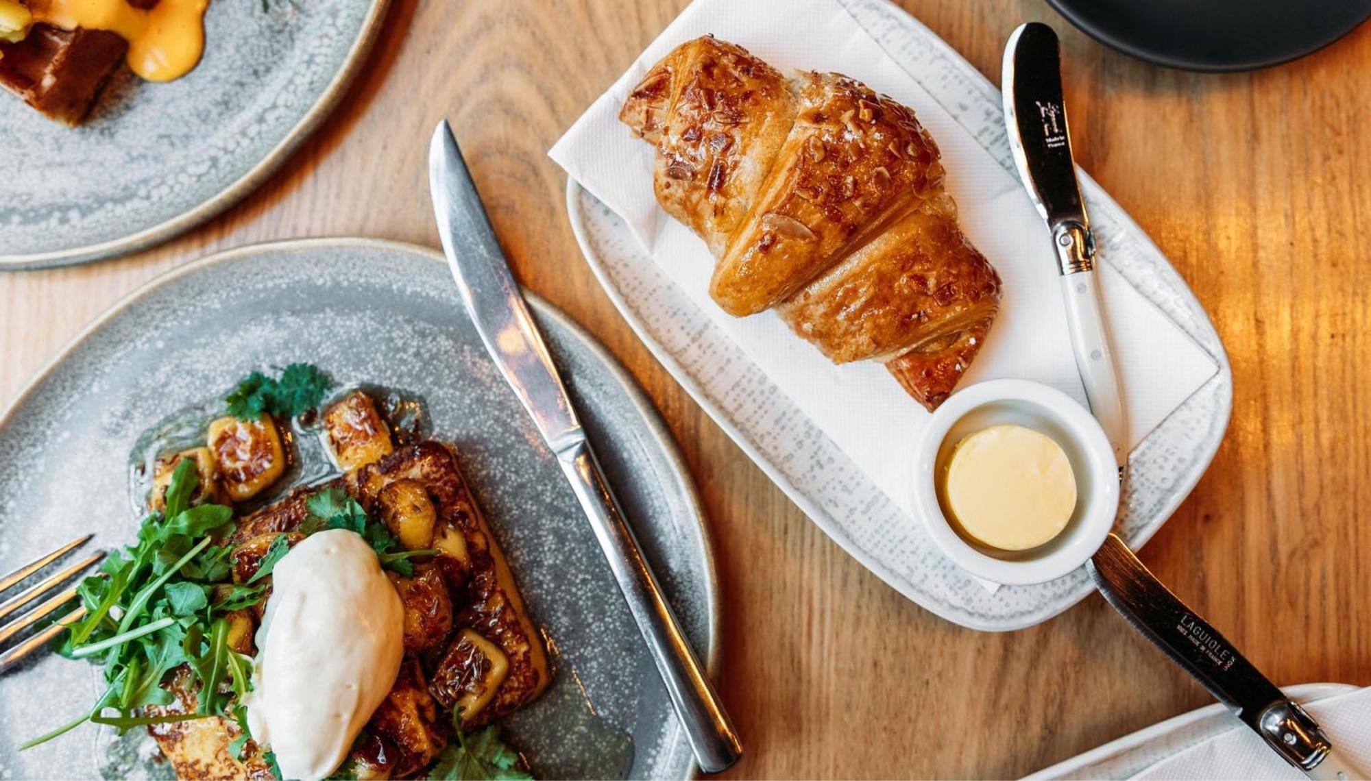 Intercontinental Wellington By Ihg Exterior foto A croissant at the restaurant