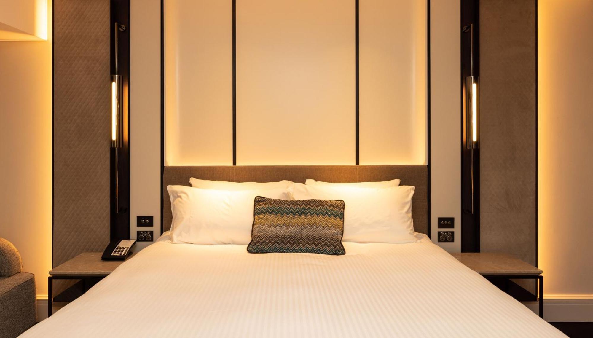 Intercontinental Wellington By Ihg Exterior foto A bed